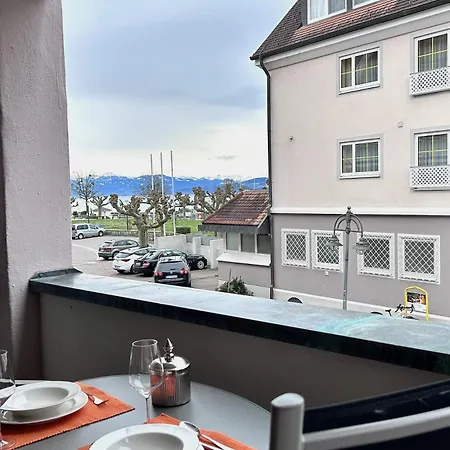 Im Seepalais - Gemuetlich Und Zentral An Der Seepromenade